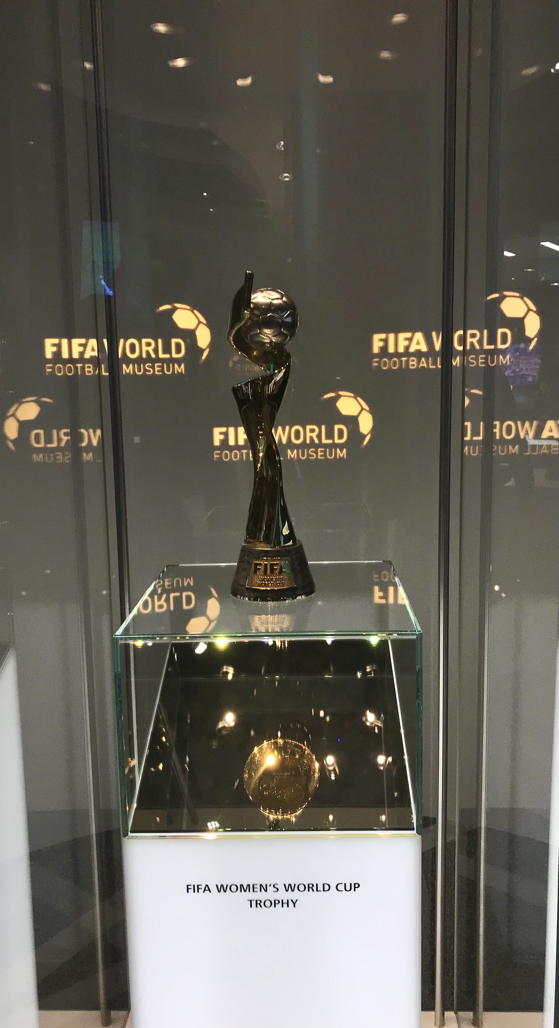 11场10零封，厄瓜多尔靠防守杀进世界杯